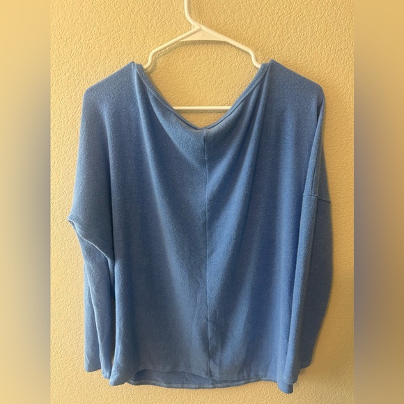 Go Couture Boatneck Dolman Sweater In Blue Size Medium NWOT - Picture 4 of 5